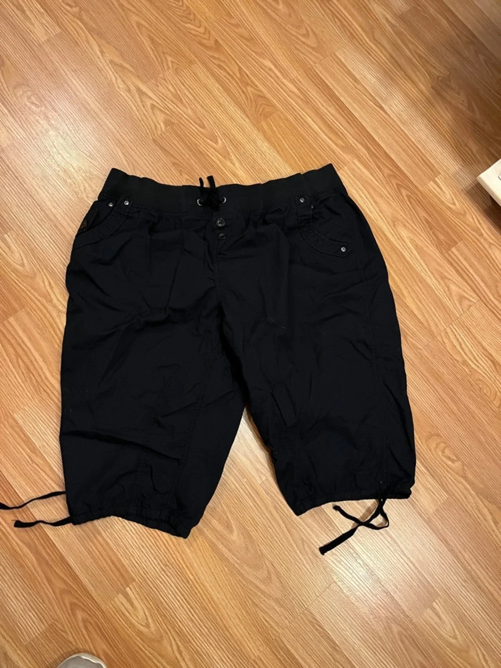 🥰SHOW SPECIAL MY STYLE Black Capris Decorative Pockets 1X - Picture 2 of 8